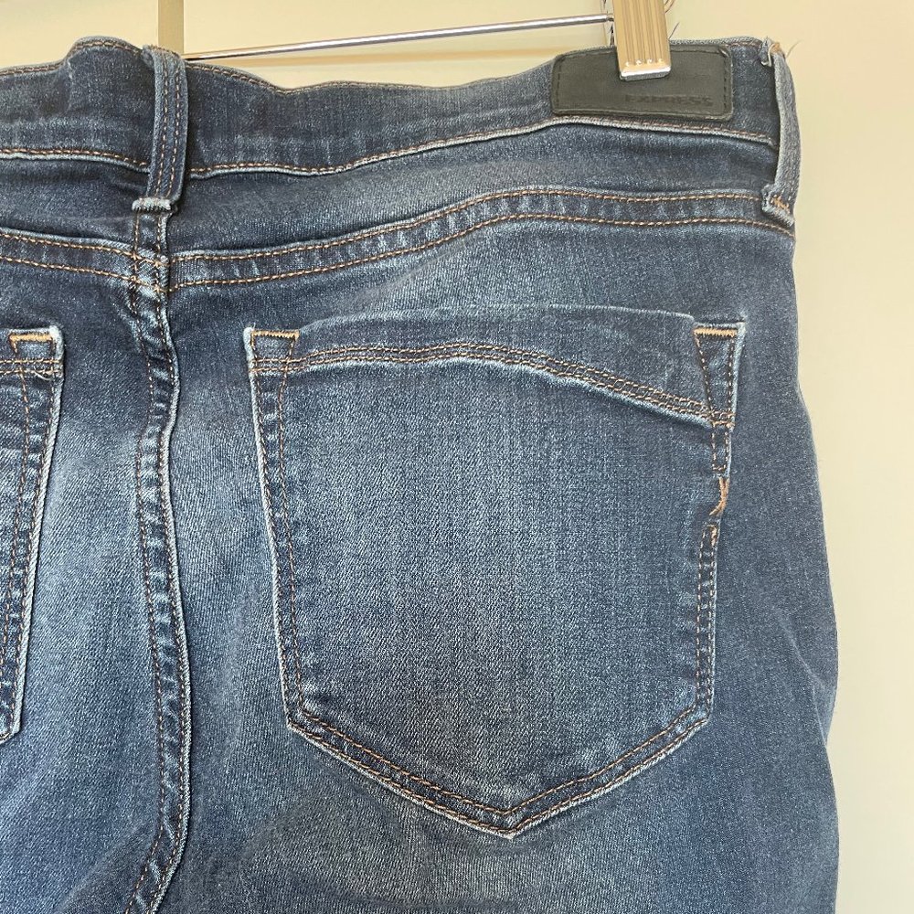 Express Jeans - Picture 2 of 4